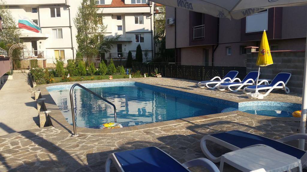 בורגאס Dimitrov Apartments מראה חיצוני תמונה