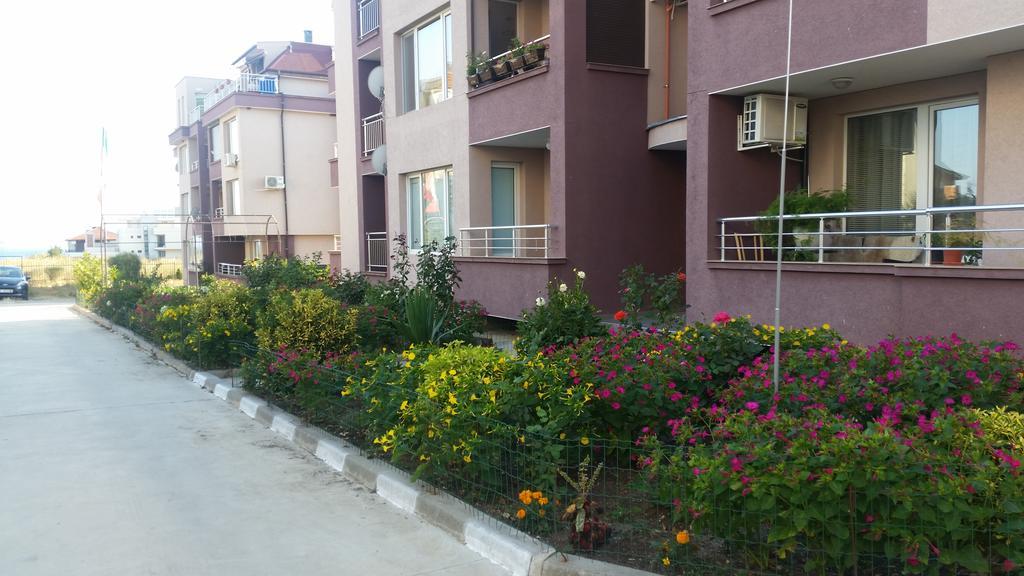 בורגאס Dimitrov Apartments מראה חיצוני תמונה