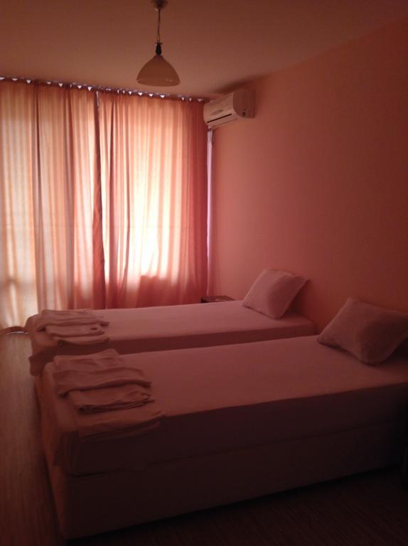 בורגאס Dimitrov Apartments מראה חיצוני תמונה